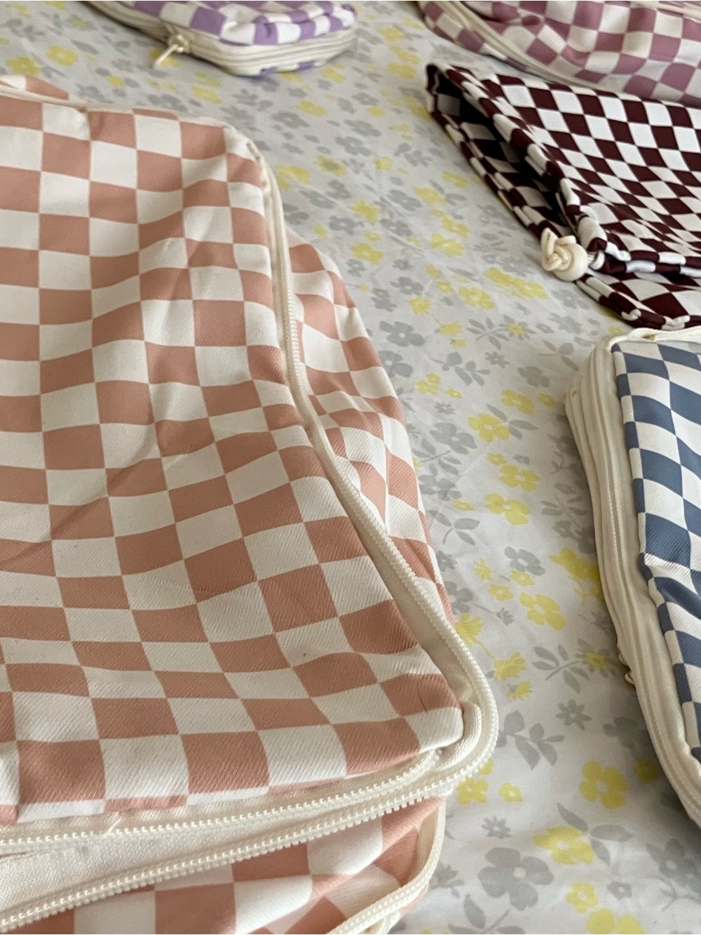 6 piece Check Garment Storage cube Set Soft Pink Checkerboard Organize